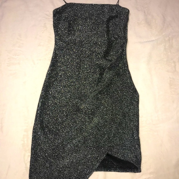 Dresses & Skirts - Black sparkly dress